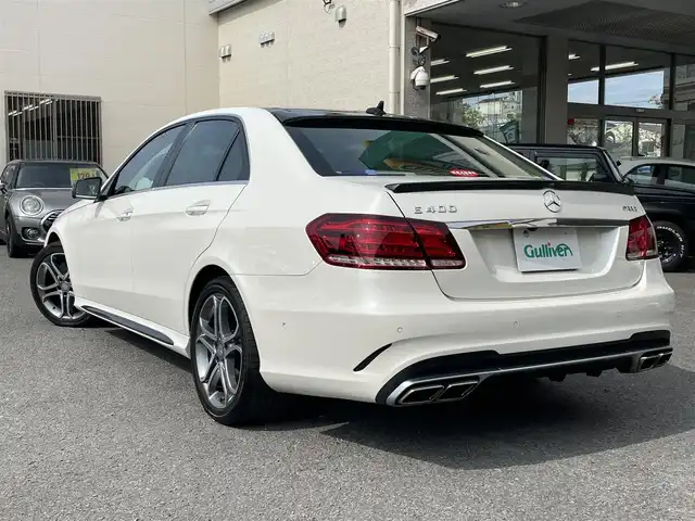 メルセデス・ベンツ Ｅ４００ ハイブリッド アバンギャルド 和歌山県 2014(平26)年 7.7万km ダイヤモンドホワイト 純正ナビ（AM/FM.CD.DVD.BLUETOOTH.USB.ワンセグフルセグTV)/バックカメラ/フロントカメラ/全周囲カメラ/サンルーフ/スカイルーフ/アテンションアシスト/D/N席パワーシート/全席シートヒーター/ブラインドスポット/コーナーセンサー/プッシュスタート/ESP/レーンキープアシスト/純正フロアマット
