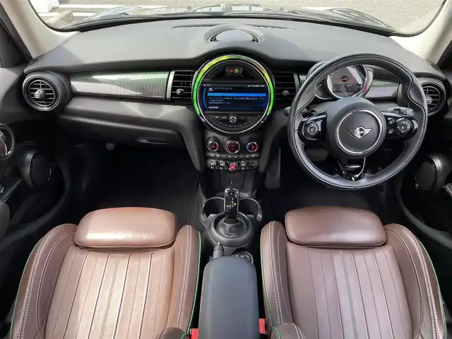 ＭＩＮＩ ミニ クーパー 60イヤーズED 三重県 2021(令3)年 4.3万km ミッドナイト・ブラック・メタリック 登録時42138km/茶革シート/純正ナビ/（AM/FM/Bluetooth）/バックカメラ/ETC/クルーズコントロール/オートライト/シートヒーター/前後ドライブレコーダー/衝突軽減システム/禁煙車