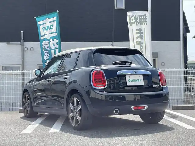 ＭＩＮＩ ミニ クーパー 60イヤーズED 三重県 2021(令3)年 4.3万km ミッドナイト・ブラック・メタリック 登録時42138km/茶革シート/純正ナビ/（AM/FM/Bluetooth）/バックカメラ/ETC/クルーズコントロール/オートライト/シートヒーター/前後ドライブレコーダー/衝突軽減システム/禁煙車