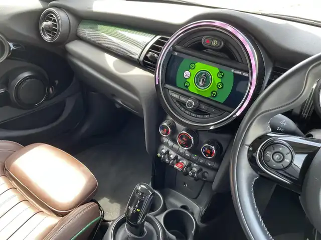 ＭＩＮＩ ミニ クーパー 60イヤーズED 三重県 2021(令3)年 4.3万km ミッドナイト・ブラック・メタリック 登録時42138km/茶革シート/純正ナビ/（AM/FM/Bluetooth）/バックカメラ/ETC/クルーズコントロール/オートライト/シートヒーター/前後ドライブレコーダー/衝突軽減システム/禁煙車