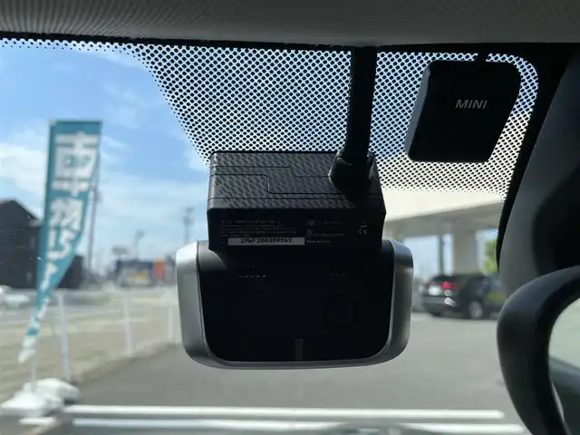 ＭＩＮＩ ミニ クーパー 60イヤーズED 三重県 2021(令3)年 4.3万km ミッドナイト・ブラック・メタリック 登録時42138km/茶革シート/純正ナビ/（AM/FM/Bluetooth）/バックカメラ/ETC/クルーズコントロール/オートライト/シートヒーター/前後ドライブレコーダー/衝突軽減システム/禁煙車