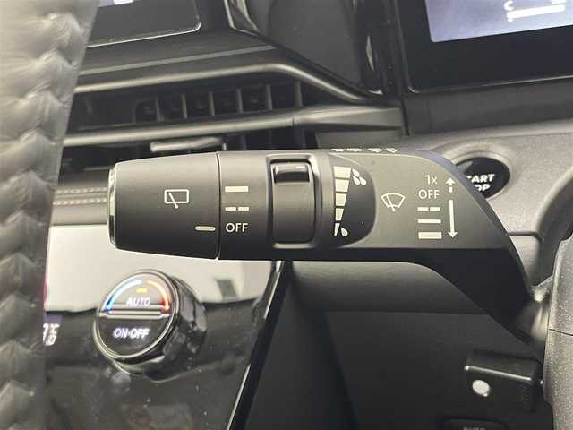 日産 セレナ e－パワー ハイウェイスター V 埼玉県 2023(令5)年 2万km プリズムホワイト 純正エアロ　純正１２．３インチナビ　アラウンドビューモニター　プロパイロット　ビルトインＥＴＣ２．０　ＢＳＩ　インテリジェントルームミラー　ワイヤレス充電　前後ドラレコ　両側電動　ＬＥＤ　地デジＴＶ