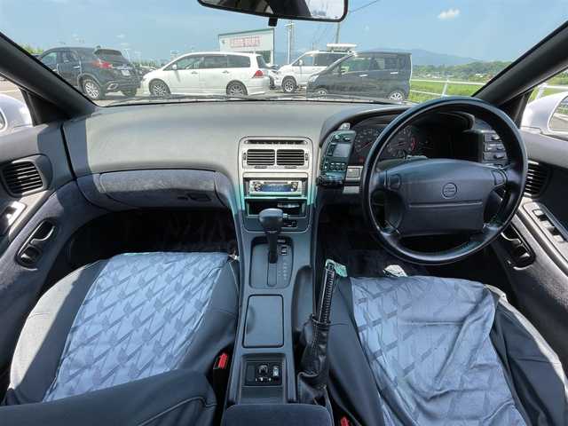 日産 フェアレディ Ｚ 300ZX 2／2 佐賀県 1998(平10)年 10.1万km 白 3.0L　V6ツインターボ/Tバールーフ設定/4輪マルチリンクサスペンション/パワーシート/純正16インチアルミホイール/純正MDオーディオ/純正リアスポイラー/純正フロアマット/クルーズコントロール/取扱説明書/保証書/記録簿/ETC