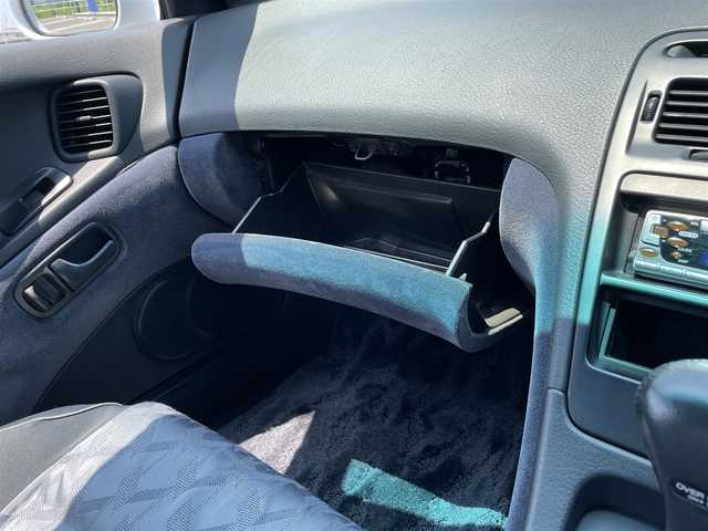 日産 フェアレディ Ｚ 300ZX 2／2 佐賀県 1998(平10)年 10.1万km 白 3.0L　V6ツインターボ/Tバールーフ設定/4輪マルチリンクサスペンション/パワーシート/純正16インチアルミホイール/純正MDオーディオ/純正リアスポイラー/純正フロアマット/クルーズコントロール/取扱説明書/保証書/記録簿/ETC