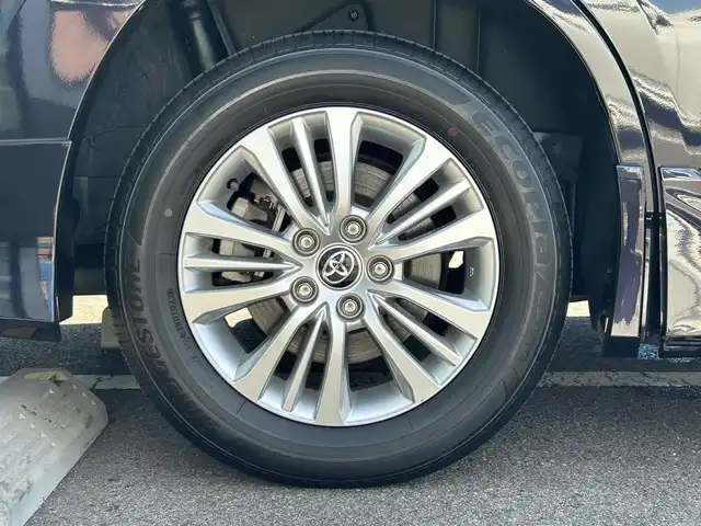 トヨタ ノア S－G 和歌山県 2022(令4)年 1.3万km スパークリングブラックパールクリスタルシャイン モデリスタエアロ/純正メーカーナビ/バックカメラ/（BT/DVD/HDMI)/衝突軽減ブレーキ/レーダークルーズコントロール/クリアランスソナー/片側パワースライドドア/純正フロアマット/純正アルミホイール/革巻きステアリング/LEDヘッドライト/フォグランプ/オートライト/オートマチックハイビーム