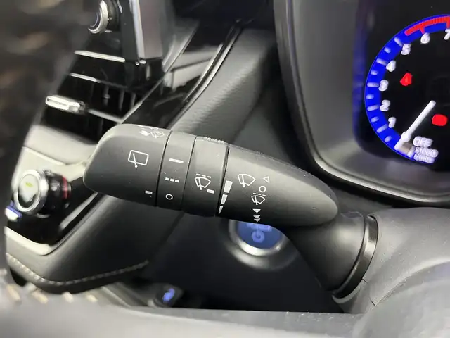 トヨタ カローラツーリング ハイブリッド ダブルバイビー 愛知県 2021(令3)年 2.8万km スパークリングブラックパールクリスタルシャイン 純正9インチディスプレオーディオ/・フルセグテレビ/・Bluetooth接続/・AM/FMラジオ/・USB入力端子/・交通情報/・Miracast/シートヒーター/ステアリングヒーター/バックカメラ/スマートキー/プッシュスタート/ETC2.0/ドライブレコーダー/Toyota Safty Sense/・プリクラッシュセーフティ/・レーントレーシングアシスト/・レーダークルーズコントロール(全車速追従機能付)/・オートマチックハイビーム/・ロードサインアシスト/インテリジェントクリアランスソナー/車両接近通報装置/先行車発進告知機能/純正17インチアルミホイール/