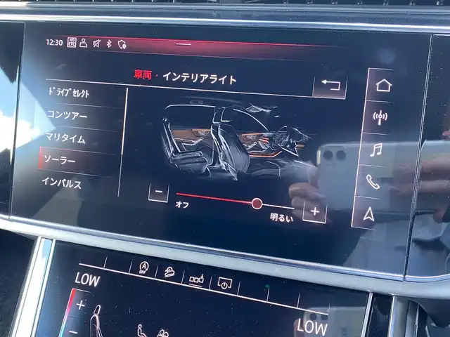 アウディ Ｑ８ 55TFSIクワトロ デビューPKG Sライン 福岡県 2020(令2)年 3.7万km 紺 法人ワンオーナー/保証書/記録簿/スペアキー/バング&オルフセンスピーカーシステム/コンフォートアシスタンスパッケージ/マトリクスLEDヘッドライト/バーチャルコックピット/プレセンス360/グレー内装/アルミホイール5ツインアームデザインコントラスト/グレーパートリーポリッシュド22インチ
