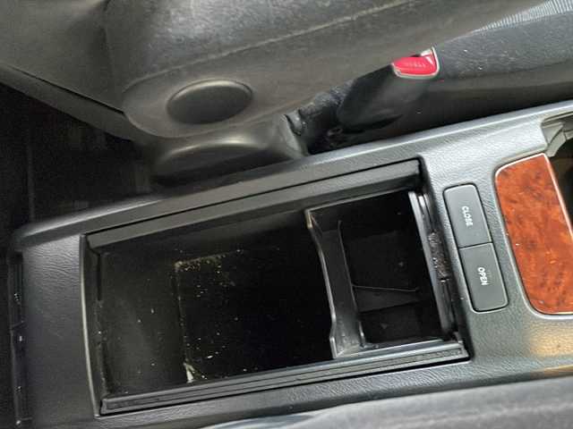 トヨタ ハリアー 240G 福岡県 2009(平21)年 10.8万km ブラック ワンオーナー/純正メーカーナビ/バックカメラ/キーレス/スペアキー(キーレス無し)/ウッドコンビステアリング/ETC/取扱説明書/保証書