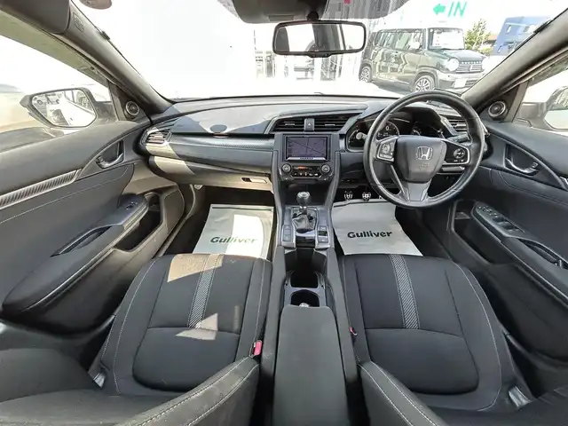 ホンダ シビック ハッチバック ホンダセンシング 山形県 2018(平30)年 7.1万km ホワイトオーキッドパール 6速マニュアル/ナビ装着用スペシャルパッケージ/ホンダセンシング/カロッツェリアSDナビ//BT/CD/DVD/フルセグテレビ/電動パーキング・ブレーキホールド/純正ビルトインETC/社外サス（純正有り）/柿本改マフラー/レーダー探知機/純正18インチアルミホイール/追従式クルーズコントロール/LEDヘッドライト/ドアバイザー/バックカメラ