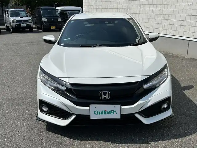 ホンダ シビック ハッチバック ホンダセンシング 山形県 2018(平30)年 7.1万km ホワイトオーキッドパール 6速マニュアル/ナビ装着用スペシャルパッケージ/ホンダセンシング/カロッツェリアSDナビ//BT/CD/DVD/フルセグテレビ/電動パーキング・ブレーキホールド/純正ビルトインETC/社外サス（純正有り）/柿本改マフラー/レーダー探知機/純正18インチアルミホイール/追従式クルーズコントロール/LEDヘッドライト/ドアバイザー/バックカメラ
