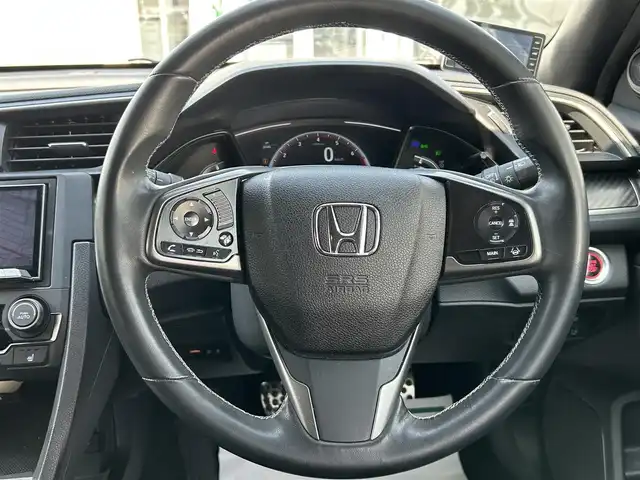 ホンダ シビック ハッチバック ホンダセンシング 山形県 2018(平30)年 7.1万km ホワイトオーキッドパール 6速マニュアル/ナビ装着用スペシャルパッケージ/ホンダセンシング/カロッツェリアSDナビ//BT/CD/DVD/フルセグテレビ/電動パーキング・ブレーキホールド/純正ビルトインETC/社外サス（純正有り）/柿本改マフラー/レーダー探知機/純正18インチアルミホイール/追従式クルーズコントロール/LEDヘッドライト/ドアバイザー/バックカメラ