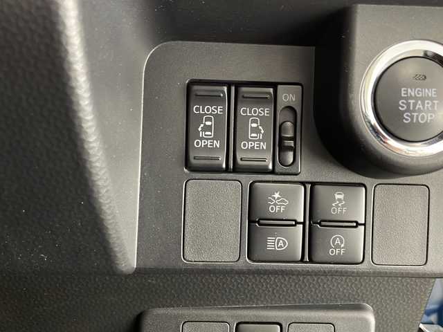 トヨタ タンク カスタムG－T 宮崎県 2019(令1)年 4.1万km ブラックマイカメタリック/レーザーブルークリスタルシャイン 2トーン 禁煙車/衝突被害軽減ブレーキ/純正9型ナビTV/（NSZT-Y68T/CD/DVD/Bluetooth/フルセグTV）/純正ビルトイン2.0ETC/純正LEDオートライト/純正LEDフォグ/純正15インチアルミ/純正フロアマット/両側電動スライドドア/クルーズコントロール/オートマチックハイビーム/クリアランスソナー/オートエアコン/前席シートヒーター/ウインカードアミラー/オート電動格納ミラー/スマートキー/プッシュエンジンスタート/新車時保証書/取扱い説明書