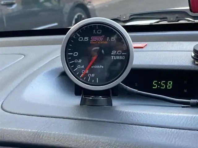スバル インプレッサ ＷＲＸ S202 STiバージョン 長崎県 2002(平14)年 12.2万km ピュアホワイト 登録時122009km/400台限定車/S202　046/400/社外ナビ/Bluetoothaudio/TV/DVD/6MT/ターボタイマー/STI17インチアルミホイール/HKS車高調/HKSマフラー/bremboキャリパー/タワーバー
