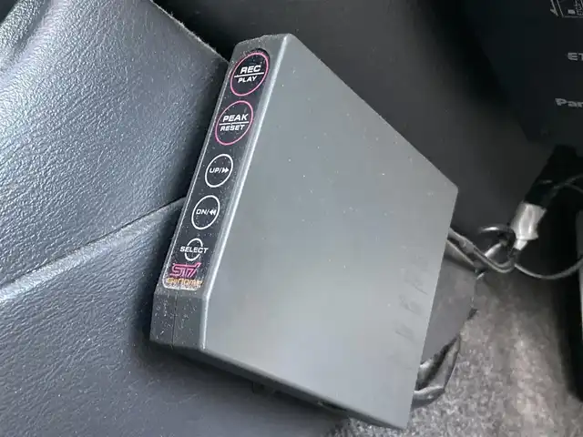 スバル インプレッサ ＷＲＸ S202 STiバージョン 長崎県 2002(平14)年 12.2万km ピュアホワイト 登録時122009km/400台限定車/S202　046/400/社外ナビ/Bluetoothaudio/TV/DVD/6MT/ターボタイマー/STI17インチアルミホイール/HKS車高調/HKSマフラー/bremboキャリパー/タワーバー