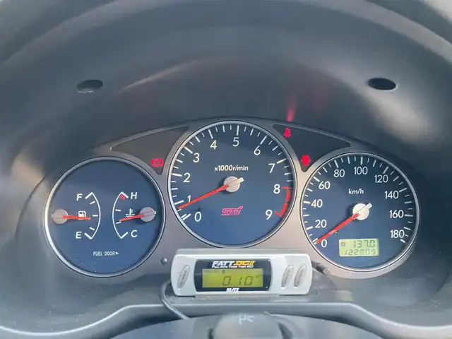 スバル インプレッサ ＷＲＸ S202 STiバージョン 長崎県 2002(平14)年 12.2万km ピュアホワイト 登録時122009km/400台限定車/S202　046/400/社外ナビ/Bluetoothaudio/TV/DVD/6MT/ターボタイマー/STI17インチアルミホイール/HKS車高調/HKSマフラー/bremboキャリパー/タワーバー
