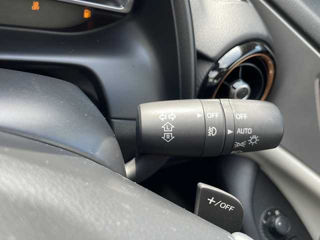マツダ ＣＸ－３ 15S スーパー エッジー 静岡県 2022(令4)年 2.2万km ベージュⅡ 色番号：48S/プラチナクォーツメタリック【ブラックキャビン】/マツダコネクトナビ/地デジTV/純正CD/DVD/Bluetooth/バック/全周囲カメラ/スマートブレーキサポート/レーダークルーズコントロール/ヘッドアップディスプレイ/ブラインドスポットモニター/ハーフレザーシート/シートヒーター/ステアリングヒーター/純正18インチAW/スマートキー