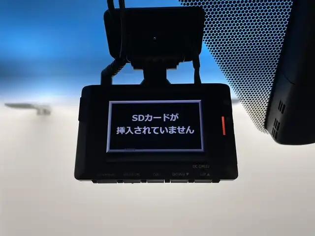 レクサス ＥＳ 300h Fスポーツ 群馬県 2021(令3)年 2.4万km ホワイトノーヴァガラスフレーク ムーンルーフ/TRDエアロ(フロント/サイド/リアアンダー)/TRDマフラー/＝＝＝＝＝/黒本革シート/シートヒーター/シートベンチレーション/パワーシート/ポジションメモリー/ステアリングヒーター/純正メーカーナビ/・CD/DVD/BD/SD（MSV）/USB/Bluetooth/Miracast/フルセグTV/パノラミックビューモニター/前後ドラレコ/パドルシフト/ビルトインETC２．０/追従クルーズコントロール/レクサスセーフティシステム/三眼LEDヘッドライト/オーライト/AHB/Fフォグ/パワートランク/R電動サンシェード/電動チルトステアリング