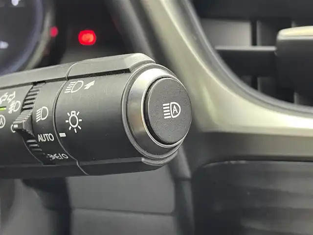 レクサス ＥＳ 300h Fスポーツ 群馬県 2021(令3)年 2.4万km ホワイトノーヴァガラスフレーク ムーンルーフ/TRDエアロ(フロント/サイド/リアアンダー)/TRDマフラー/＝＝＝＝＝/黒本革シート/シートヒーター/シートベンチレーション/パワーシート/ポジションメモリー/ステアリングヒーター/純正メーカーナビ/・CD/DVD/BD/SD（MSV）/USB/Bluetooth/Miracast/フルセグTV/パノラミックビューモニター/前後ドラレコ/パドルシフト/ビルトインETC２．０/追従クルーズコントロール/レクサスセーフティシステム/三眼LEDヘッドライト/オーライト/AHB/Fフォグ/パワートランク/R電動サンシェード/電動チルトステアリング