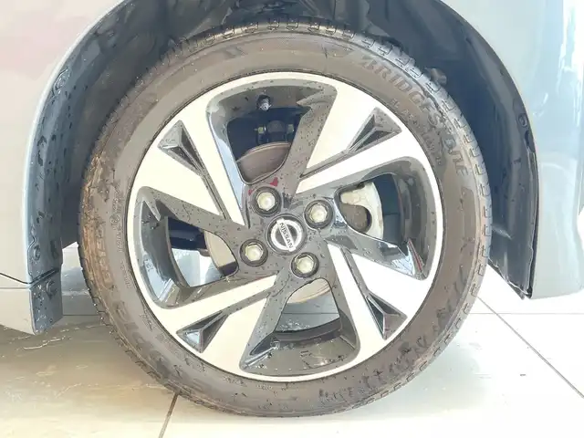 日産 ルークス HWS X プロパイロットED 埼玉県 2023(令5)年 1.6万km チタニウムグレーメタリック エマージェンシーブレーキ/プロパイロット/純正9インチメモリナビ/　Bluetooth/フルセグTV/HDMI/アラウンドビューモニター、バックカメラ、フロントカメラ、サイドカメラ/両側パワースライドドア/レーダークルーズコントロール/LEDヘッドライト/純正15インチアルミホイール/アイドリングストップ/ビルトインETC