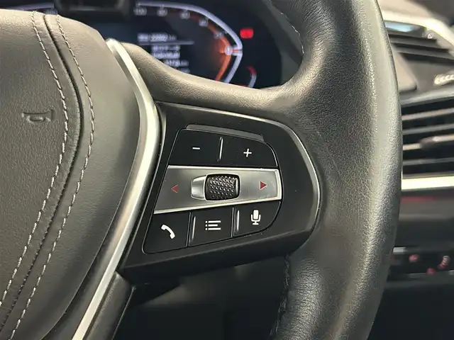 ＢＭＷ ＢＭＷ Ｘ５ xDrive 35d プレジャー3ED 熊本県 2021(令3)年 2.3万km 白 プレジャー3エディション/・純正エアサスペンションシステム/・純正21インチアロイアルミホイール/・ヘッドアップディスプレイ/・ブラックフルレザーシート/シートヒーター/パワーシート/パノラマサンルーフ/純正HDDナビ/AppleCarPlay/Bluetooth/USB/フルセグテレビ/ハーマンカードンサラウンドシステム/360°カメラ/コーナーセンサー/パーキングアシスト/Aクルーズコントロール/ワイヤレス充電/パワートランクドア/ETC2.0/インテリジェントセーフティー/ブレーキアシスト/ブラインドスポットモニター/コンフォートアクセス/LEDヘッドライト/LEDフォグライト/オートマチックハイビーム