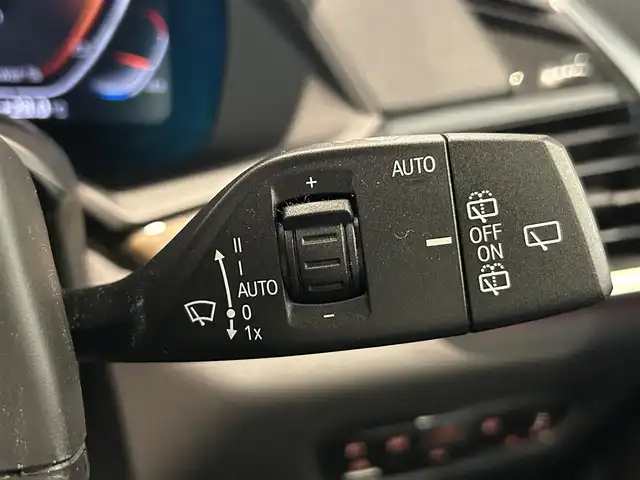 ＢＭＷ ＢＭＷ Ｘ５ xDrive 35d プレジャー3ED 熊本県 2021(令3)年 2.3万km 白 プレジャー3エディション/・純正エアサスペンションシステム/・純正21インチアロイアルミホイール/・ヘッドアップディスプレイ/・ブラックフルレザーシート/シートヒーター/パワーシート/パノラマサンルーフ/純正HDDナビ/AppleCarPlay/Bluetooth/USB/フルセグテレビ/ハーマンカードンサラウンドシステム/360°カメラ/コーナーセンサー/パーキングアシスト/Aクルーズコントロール/ワイヤレス充電/パワートランクドア/ETC2.0/インテリジェントセーフティー/ブレーキアシスト/ブラインドスポットモニター/コンフォートアクセス/LEDヘッドライト/LEDフォグライト/オートマチックハイビーム