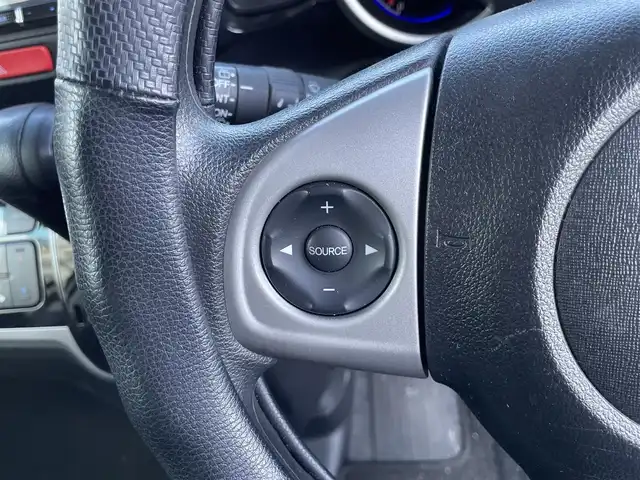 ホンダ Ｎ ＢＯＸ カスタム G SSパッケージ 東京都 2014(平26)年 10.6万km プレミアムホワイトパール カロツェリアナビ/＜フルセグ/SD/CD/DVD/BT＞/両側パワースライドドア/ＥＣＯＮ/あんしんパッケージ/＜シティブレーキアクティブシステム/前席用i-サイドエアバックシステム/サイドカーテンエアバックシステム＞/プラズマクラスター搭載ＡＡＣ/アレルクリーンシート/純正フロアマット/ドアバイザー/純正フルエアロ/プッシュスタート/横滑り制御機能/キセノンヘッドライト/フロントフォグランプ