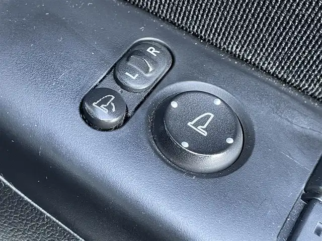 ホンダ Ｎ ＢＯＸ カスタム G SSパッケージ 東京都 2014(平26)年 10.6万km プレミアムホワイトパール カロツェリアナビ/＜フルセグ/SD/CD/DVD/BT＞/両側パワースライドドア/ＥＣＯＮ/あんしんパッケージ/＜シティブレーキアクティブシステム/前席用i-サイドエアバックシステム/サイドカーテンエアバックシステム＞/プラズマクラスター搭載ＡＡＣ/アレルクリーンシート/純正フロアマット/ドアバイザー/純正フルエアロ/プッシュスタート/横滑り制御機能/キセノンヘッドライト/フロントフォグランプ