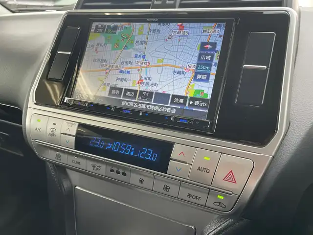 トヨタ ランドクルーザー プラド TX 愛知県 2019(平31)年 7.3万km ホワイトパールクリスタルシャイン /当店買取/禁煙/1オーナー/ディーゼル/ターボ/7人乗//社外ナビMDV-S706L//フルセグTV/CD/DVD/SD/ Bluetooth/USB/ipod//バックカメラ//PCS/LDA/レーダークルーズコントロール//カーテンエアバック//LEDヘッド/Aライト/AHB/LEDフォグ//ドラレコ/ETC//保証書/取説/スペアキー