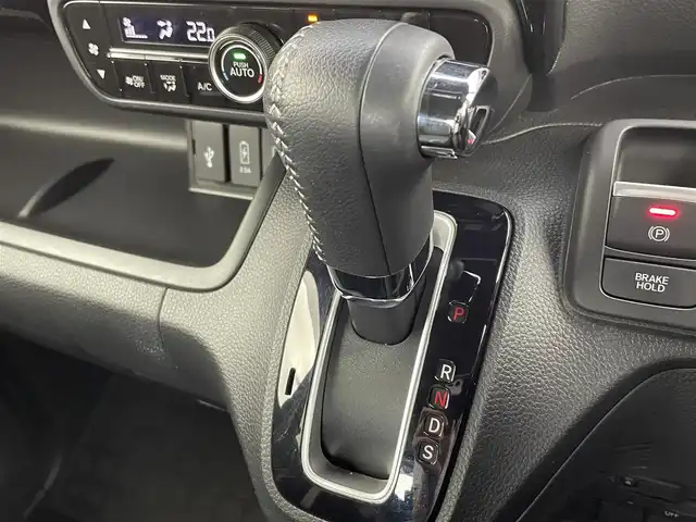 ホンダ Ｎ ＢＯＸ カスタム EX ターボ 富山県 2023(令5)年 3.3万km クリスタルブラックパール 純正ナビ（AM/FM/DVD/BT/USB/フルセグ）/バックカメラ/ドライブレコーダー/ETC/ハーフレザーシート/シートヒーター/衝突被害軽減システム/レーダークルーズコントロール/レーンキープアシスト/横滑り防止装置/純正アルミホイール/純正ゴムマット/オートLEDライト/オートホールド付電子パーキング/革巻きステアリング/ステアリングスイッチ/パドルシフト/スマートキー