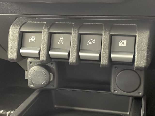 スズキ ジムニー ノマド FC 千葉県 2025(令7)年 0.1万km 黒 スズキセーフティサポート/レーダークルーズコントロール/レーンキープアシスト/衝突軽減ブレーキ/クリアランスソナー/ダウンヒルアシスト/前席シートヒーター/ヒーテッドミラー/LEDライト/フォグランプ/バックカメラ/４WD/スタートボタン/スマートキー