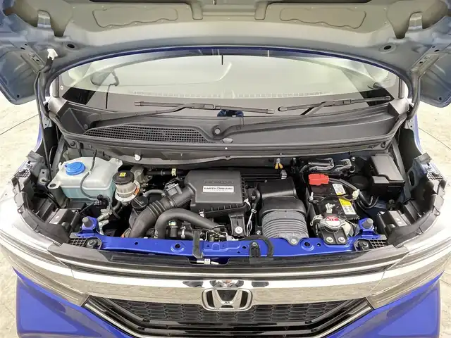 ホンダ Ｎ ＢＯＸ カスタム G L ターボ ホンダセンシング 千葉県 2020(令2)年 3.7万km ブリリアントスポーティブルーメタリック2トーン 禁煙車/Honda SENSING/・衝突軽減ブレーキ/・誤発進抑制機能/・路外逸脱抑制機能/・車線維持支援システム/・アダプティブクルーズコントロール/両側パワースライドドア/社外8インチナビ/CD/DVD/Bluetooth/フルセグTV/バックカメラ/レーダークルーズコントロール/LEDオートライト/ハーフレザーシート/シートヒーター/純正15インチアルミホイール/純正フロアマット/パドルシフト/アイドリングストップ/オートエアコン/USBポート/プッシュスタート/スマートキー