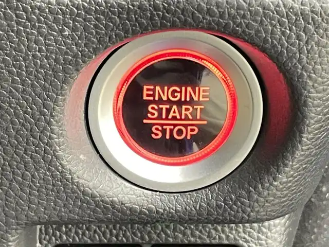 ホンダ Ｎ ＢＯＸ カスタム G L ターボ ホンダセンシング 千葉県 2020(令2)年 3.7万km ブリリアントスポーティブルーメタリック2トーン 禁煙車/Honda SENSING/・衝突軽減ブレーキ/・誤発進抑制機能/・路外逸脱抑制機能/・車線維持支援システム/・アダプティブクルーズコントロール/両側パワースライドドア/社外8インチナビ/CD/DVD/Bluetooth/フルセグTV/バックカメラ/レーダークルーズコントロール/LEDオートライト/ハーフレザーシート/シートヒーター/純正15インチアルミホイール/純正フロアマット/パドルシフト/アイドリングストップ/オートエアコン/USBポート/プッシュスタート/スマートキー