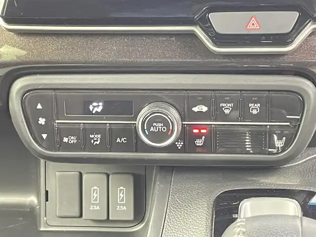 ホンダ Ｎ ＢＯＸ カスタム G L ターボ ホンダセンシング 千葉県 2020(令2)年 3.7万km ブリリアントスポーティブルーメタリック2トーン 禁煙車/Honda SENSING/・衝突軽減ブレーキ/・誤発進抑制機能/・路外逸脱抑制機能/・車線維持支援システム/・アダプティブクルーズコントロール/両側パワースライドドア/社外8インチナビ/CD/DVD/Bluetooth/フルセグTV/バックカメラ/レーダークルーズコントロール/LEDオートライト/ハーフレザーシート/シートヒーター/純正15インチアルミホイール/純正フロアマット/パドルシフト/アイドリングストップ/オートエアコン/USBポート/プッシュスタート/スマートキー