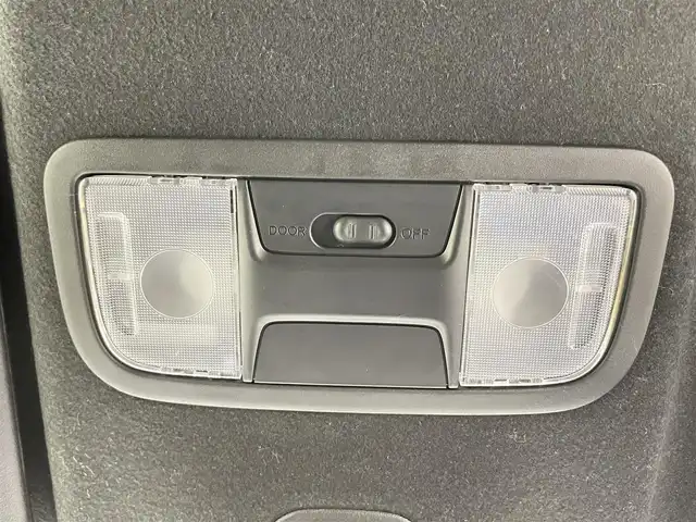 ホンダ Ｎ ＢＯＸ カスタム G L ターボ ホンダセンシング 千葉県 2020(令2)年 3.7万km ブリリアントスポーティブルーメタリック2トーン 禁煙車/Honda SENSING/・衝突軽減ブレーキ/・誤発進抑制機能/・路外逸脱抑制機能/・車線維持支援システム/・アダプティブクルーズコントロール/両側パワースライドドア/社外8インチナビ/CD/DVD/Bluetooth/フルセグTV/バックカメラ/レーダークルーズコントロール/LEDオートライト/ハーフレザーシート/シートヒーター/純正15インチアルミホイール/純正フロアマット/パドルシフト/アイドリングストップ/オートエアコン/USBポート/プッシュスタート/スマートキー