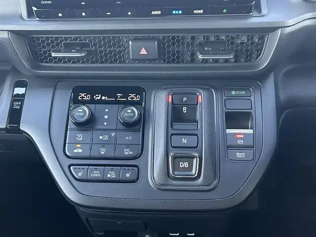 ホンダ ステップワゴン スパーダ eHEV プレミアムライン 群馬県 2022(令4)年 3.1万km ミッドナイトブルービームM 純正SDナビ/ (AM/FM/CD/DVD/BT/SD/USB/TV)/両側パワースライドドア/マルチビューモニター/フリップダウンモニター/パワーバックドア/ホンダセンシング/　・衝突軽減ブレーキ/　・踏み間違い衝突軽減システム/　・歩行者事故低減ステアリング/　・路外逸脱抑制機能/　・先行車発進お知らせ機能/　・標識認識機能/　・車線維持支援システム/パーキングブレーキスイッチ/オートマチックブレーキホールド/純正ドライブレコーダー(フロント)/社外ドライブレコーダー(リア)/ETC/純正フロアマット/純正ドアバイザー/全席シートヒーター/パドルシフト/全席USBチャージャー