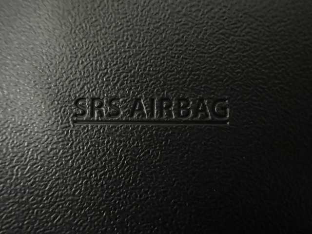 スズキ ジムニー シエラ JC 兵庫県 2025(令7)年 0.1千km ピュアホワイトP 登録済未使用車/シートヒーター/背面タイヤ/5速MT/クルーズコントロール/クリアランスソナー/純正15インチアルミホイール/トランスファー/アイドリングストップ/LEDヘッドライト/フォグライト/オートライト/レーンキープアシスト/スマートキー