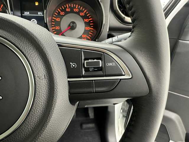 スズキ ジムニー シエラ JC 兵庫県 2025(令7)年 0.1千km ピュアホワイトP 登録済未使用車/シートヒーター/背面タイヤ/5速MT/クルーズコントロール/クリアランスソナー/純正15インチアルミホイール/トランスファー/アイドリングストップ/LEDヘッドライト/フォグライト/オートライト/レーンキープアシスト/スマートキー