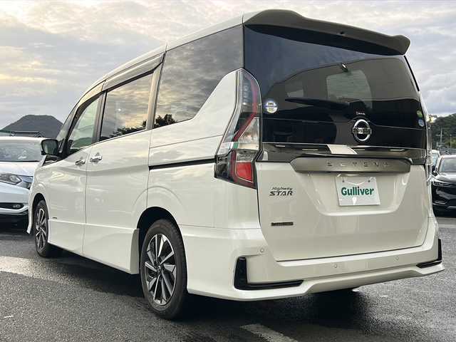 日産 セレナ ハイウェイスター V 京都府 2020(令2)年 2.7万km ブリリアントホワイトパール プロパイロット/純正ワイドナビ（AM/FM/フルセグ/SD/CD/DVD/BT）/両側パワースライドドア/アイドリングストップ/アラウンドビューモニター/ステアリングスイッチ/レーダークルーズコントロール/セーフティパック/ドアバイザー/フリップダウンモニター/純正ドラレコ/電動パーキング/ブレーキホールド/プッシュスタート/カーテンエアバック/スペアキー×１/電動格納ミラー/オートLEDヘッドライト
