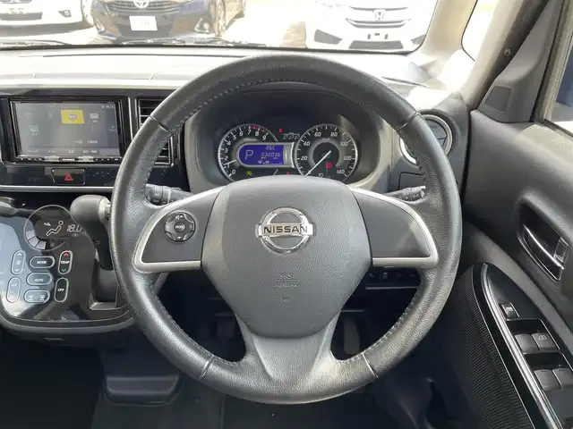 日産 デイズ ルークス ハイウェイスターX 沖縄県 2018(平30)年 3.3万km オーシャンブルーP (株)IDOMが運営する【じしゃロンコザ店】の自社ローン専用車両になりますこちらは現金またはオートローンご利用時の価格です。自社ローンご希望の方は別途その旨お申付け下さい/・社外ナビ/・全方位カメラ/・バックカメラ/・TV/・DVD再生/・片側パワースライドドア/・プッシュスタート/・スマートキー/・ドライブレコーダー/・ETC/・コーナーセンサー/・純正アルミホイール/・オートライト