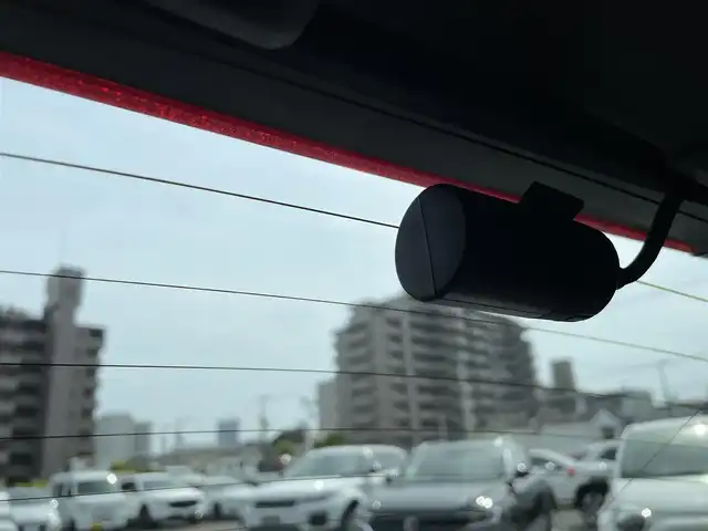 ボルボ Ｖ４０ D4 高知県 2016(平28)年 5.5万km 白 純正ナビゲーション　/前後ドライブレコーダー　/バックカメラ　/黒レザーシート/運転席・助手席パワーシート　/運転席・助手席シートヒーター　/運転席シートメモリー　/ＥＴＣ　/フロアマット　/オートライト　/パドルシフト