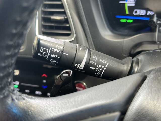 ホンダ ヴェゼル ハイブリッド X 秋田県 2015(平27)年 8.7万km ルーセブラックM ・純正ナビ/・Bluetooth/・フルセグ/・バックカメラ/・スマートキー/・クルーズコントロール/・純正フロアマット/・ETC/・ブレーキホールド