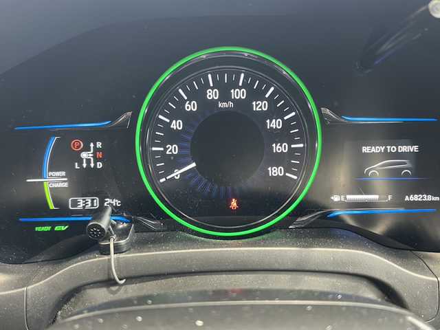 ホンダ ヴェゼル ハイブリッド X 秋田県 2015(平27)年 8.7万km ルーセブラックM ・純正ナビ/・Bluetooth/・フルセグ/・バックカメラ/・スマートキー/・クルーズコントロール/・純正フロアマット/・ETC/・ブレーキホールド