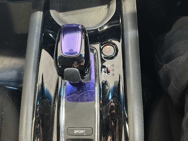 ホンダ ヴェゼル ハイブリッド X 秋田県 2015(平27)年 8.7万km ルーセブラックM ・純正ナビ/・Bluetooth/・フルセグ/・バックカメラ/・スマートキー/・クルーズコントロール/・純正フロアマット/・ETC/・ブレーキホールド