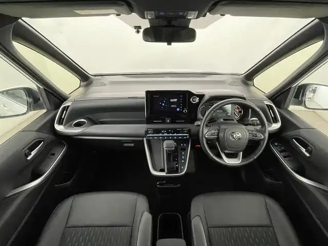 トヨタ ノア S－Z 道央・札幌 2023(令5)年 3.1万km ホワイトパールクリスタルシャイン 4WD/純正ディスプレイオーディオ/全方位モニター/パーキングアシスト/衝突軽減ブレーキ/レーンキープアシスト/レーダークルーズコントロール/前後コーナーセンサー/ブラインドスポットモニター/ETC/両側電動スライドドア（ハンズフリー付き）/ハーフレザーシート/1列目、2列目シートヒーター/ステアリングヒーター/ドライバーモニター機能/後席サンシェード/オートライト/オートマチックハイビーム/スマートキー