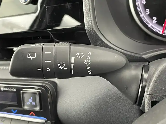 トヨタ ノア S－Z 道央・札幌 2023(令5)年 3.1万km ホワイトパールクリスタルシャイン 4WD/純正ディスプレイオーディオ/全方位モニター/パーキングアシスト/衝突軽減ブレーキ/レーンキープアシスト/レーダークルーズコントロール/前後コーナーセンサー/ブラインドスポットモニター/ETC/両側電動スライドドア（ハンズフリー付き）/ハーフレザーシート/1列目、2列目シートヒーター/ステアリングヒーター/ドライバーモニター機能/後席サンシェード/オートライト/オートマチックハイビーム/スマートキー