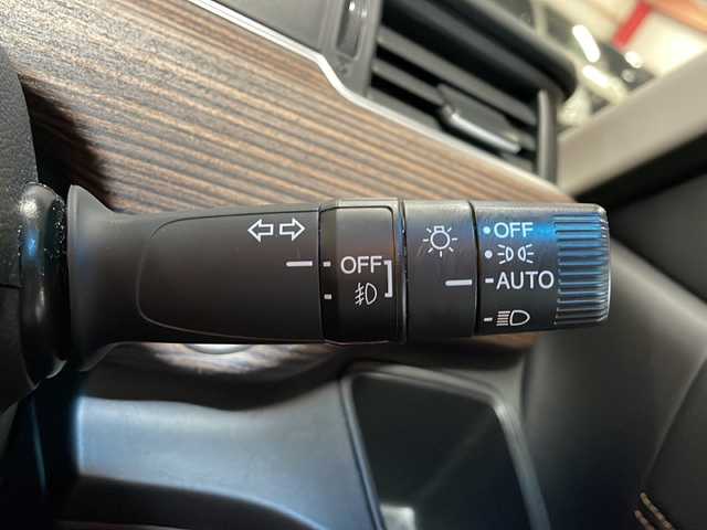 ホンダ フリード＋ クロスター 静岡県 2023(令5)年 1.9万km フィヨルドミストパール 【安全装備】/ホンダセンシング/アダプティブ・クルーズ・コントロール（ACC）/・作動車速域：約30km/hから100km/h間/車線維持支援システム（LKAS）/・作動車速：約65km/hから100km/h間/・ステアリング制御/衝突軽減ブレーキ（CMBS）/・歩行者検知機能/・作動車速：約80km/h未満時/・対向車車速：約30km/hから80km/h時/誤発進抑制機能（前進）/・ミリ波レーダー検知：作動車速10km/h未満/歩行者事故低減ステアリング/・作動車速10km/hから40km/h間/路外逸脱抑制機能/・作動車速：約60km/hから100km/h間/先行車発進お知らせ機能/標識認識機能/【主要装備】/純正ナビ　/バックカメラ　/両側パワースライドドア　/ＥＴＣ　/前席シートヒーター　/ハーフレザーシート　/ＬＥＤヘッドライト　/純正ドライブレコーダー　/プッシュスタート/スマートキー
