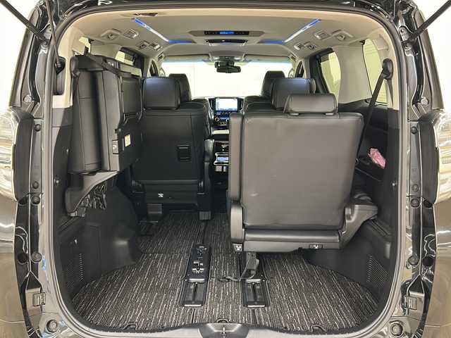 トヨタ ヴェルファイア Z Gエディション 道央・札幌 2018(平30)年 4.5万km ブラック /4WD//寒冷地仕様//LEDヘッドライト//社外製メモリナビ//社外製フルセグテレビ//バックカメラ//フリップダウンモニター//アイドリングストップ//オットマン//追従機能付きクルーズコントロール//ドアバイザー//プッシュスタート//両側パワースライドドア//パワーバックドア//ETC//レザーシート//ステアリングヒーター//純正18インチアルミホイールサマータイヤ付き