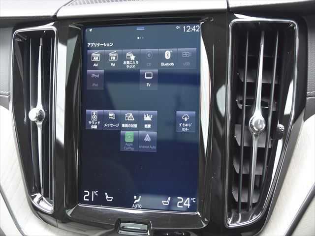 ボルボ ＸＣ６０ 和歌山県 2018(平30)年 3.7万km 黒 パノラマSR /ハーマンカードン /純19incAW /オートテールゲート /ベンチレーション /シートヒーター /パワーシート /ACC /レーンキープ /BSM /純ナビ /360度カメラ /TV /CarPlay /HUD /CD /前ドラレコ /LEDライト /ETC