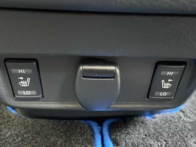 日産 セレナ e－パワー ハイウェイスター V 愛知県 2019(令1)年 2.2万km マルーンレッド プロパイロット/衝突軽減システム/フリップダウンモニター/全方位カメラ/クルーズコントロール/シートヒーター/コーナーセンサー/純正アルミホイール/ブラインドスポットモニター/LEDヘッドライト/ステアリングヒーター/リアオートエアコン/ドライブレコーダー/ETC/ステアリングスイッチ/スマートキー/プッシュスタート