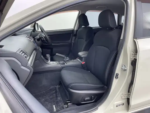 スバル インプレッサ ＸＶ 2．0i－L 新潟県 2013(平25)年 3.3万km デザートカーキ 純正ナビ/（フルセグテレビ/CD/DVD/SD/Bluetooth）/バックカメラ/プッシュスタート/スマートキー/クルーズコントロール/革巻きステアリング/オートライト/HIDライト/フロント・リアフォグランプ/パドルシフト/電動格納ミラー/ドライブ席パワーシート